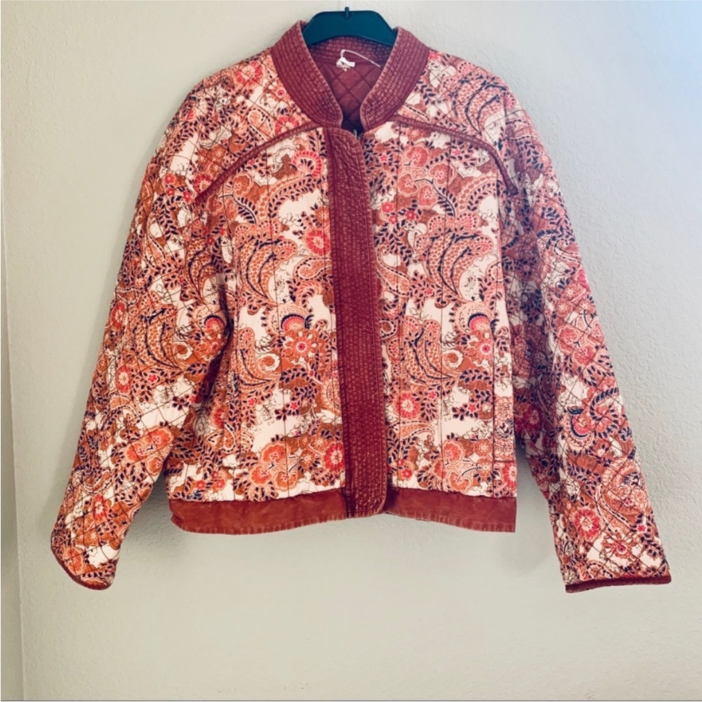 Women's great escape Paisley Quilted Jacket - Picture 5 of 6